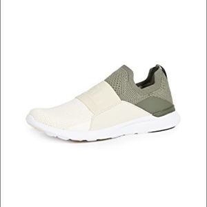 APL athletic propulsion labs women’s techloom shoe colorblock